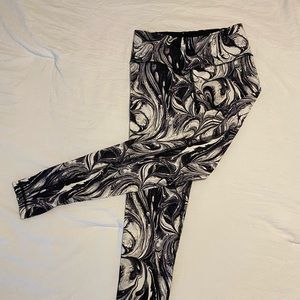 Victoria Sport watercolor leggings